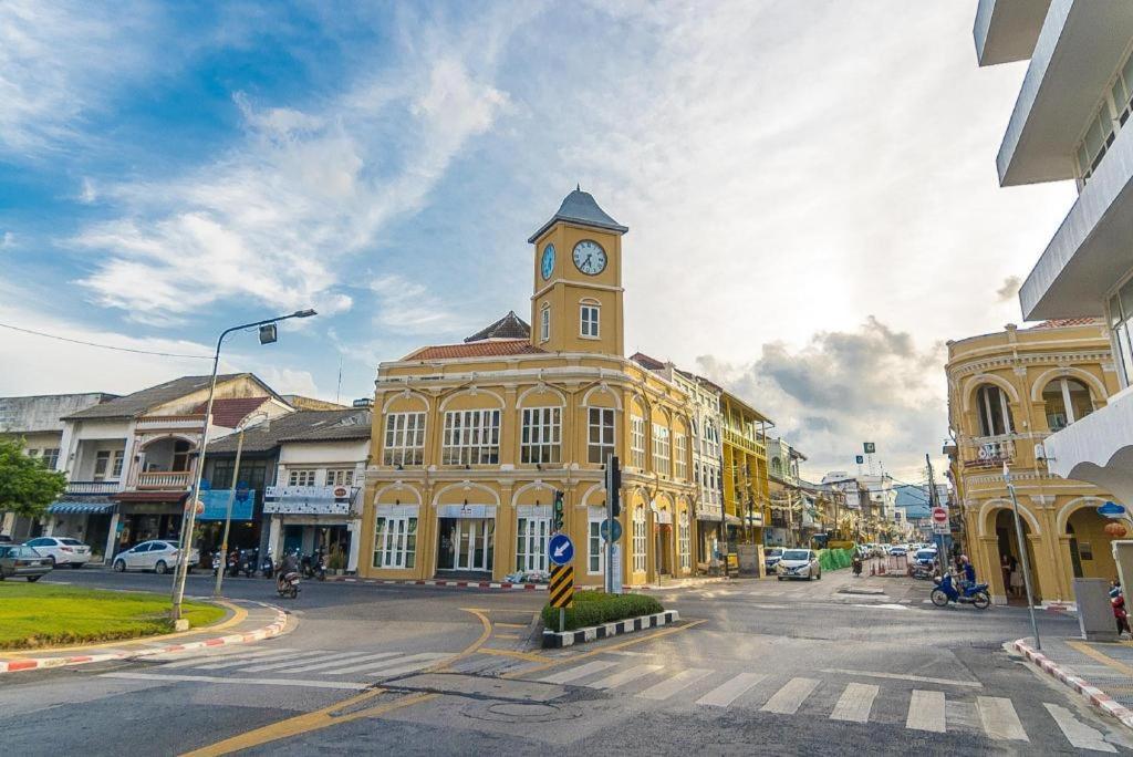 B2 Phuket Boutique & Budget Hotel מראה חיצוני תמונה