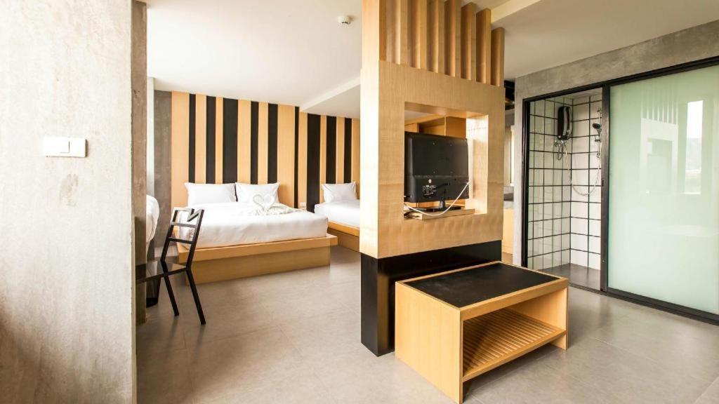 B2 Phuket Boutique & Budget Hotel מראה חיצוני תמונה