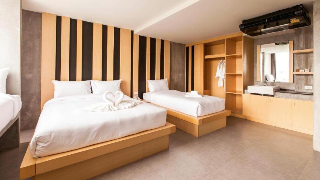 B2 Phuket Boutique & Budget Hotel מראה חיצוני תמונה