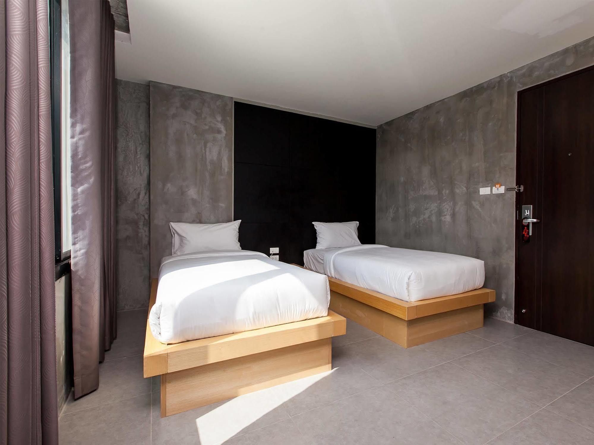 B2 Phuket Boutique & Budget Hotel מראה חיצוני תמונה